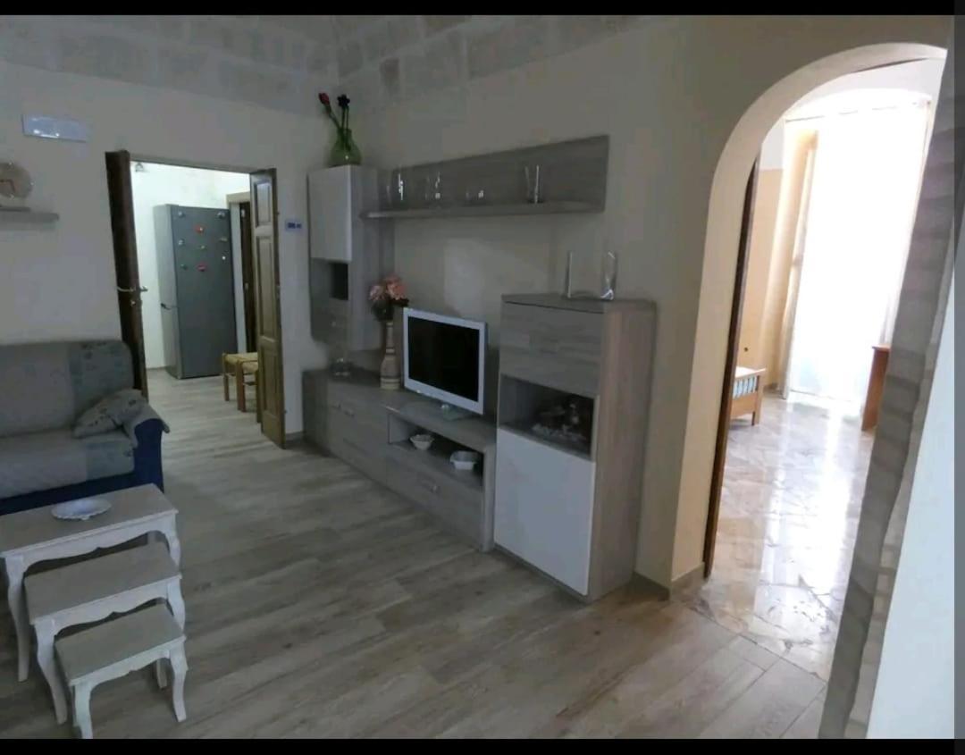 La Coccinella Apartment โมโนโปลี ภายนอก รูปภาพ